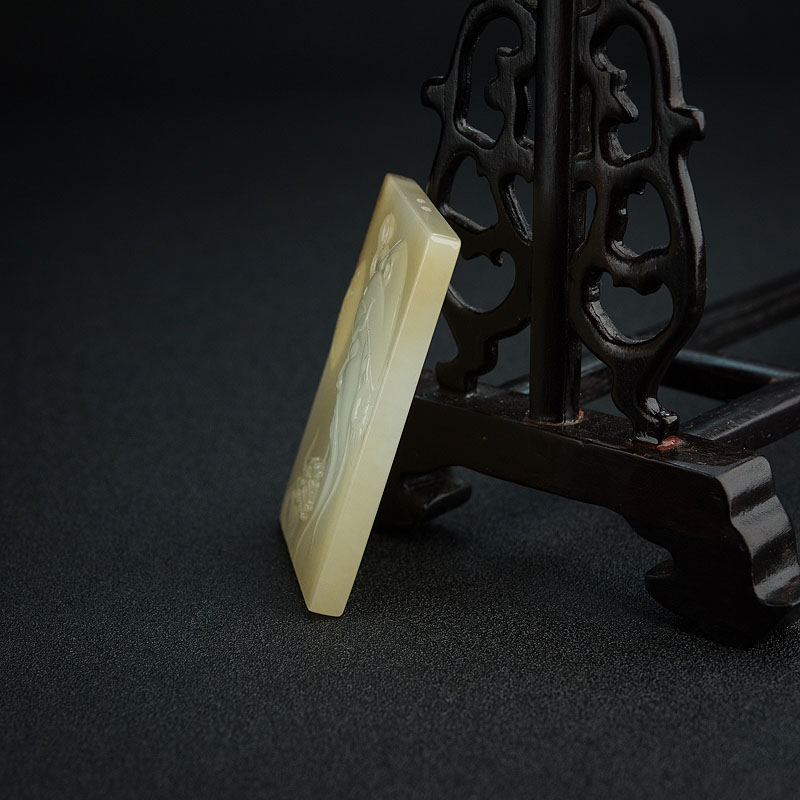 俄料俏色和田玉吊坠-红掌柜