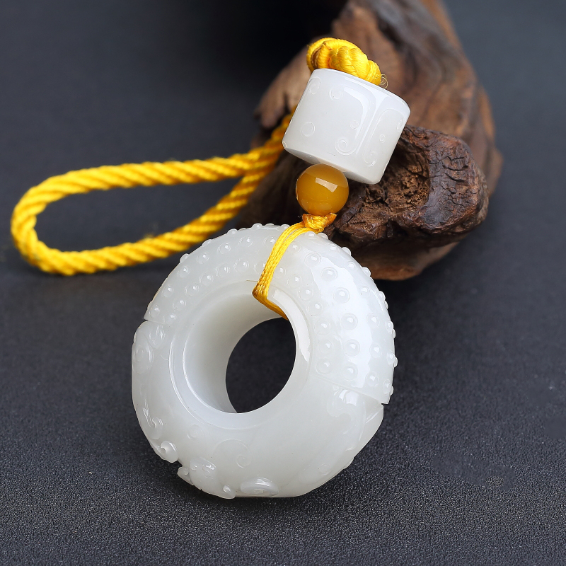 和田白玉山料双龙扣吊坠 - 红掌柜