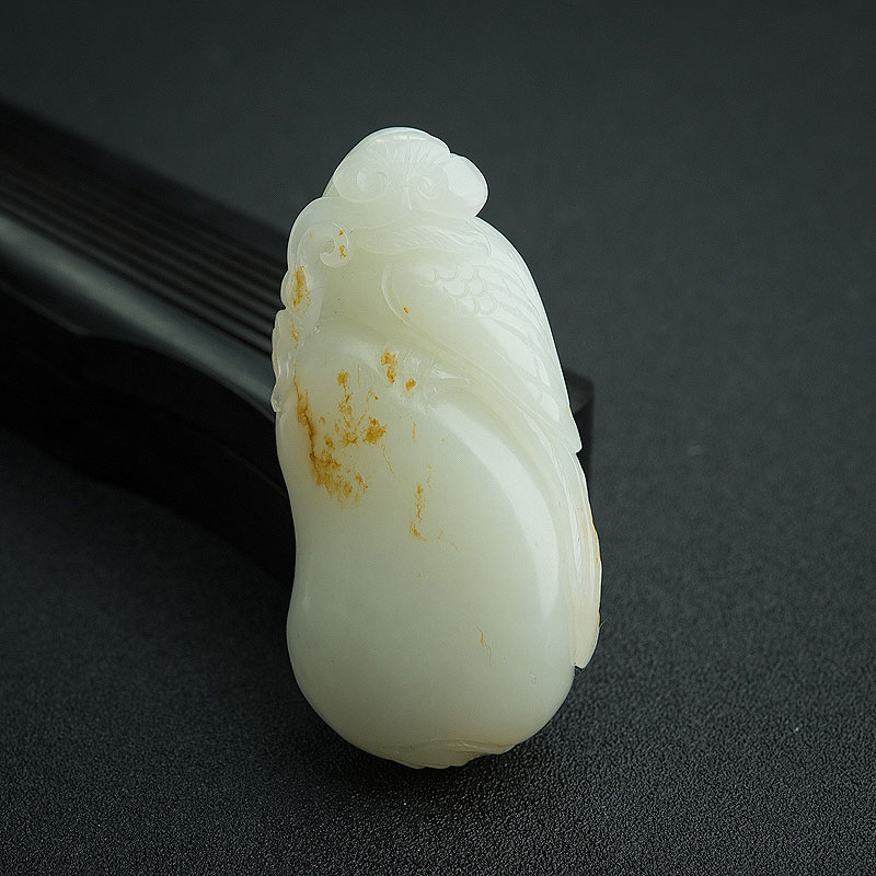 俄罗斯天然和田玉鹰吊坠 - 红掌柜