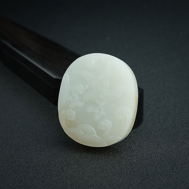 和田白玉大展宏图吊坠 - 红掌柜