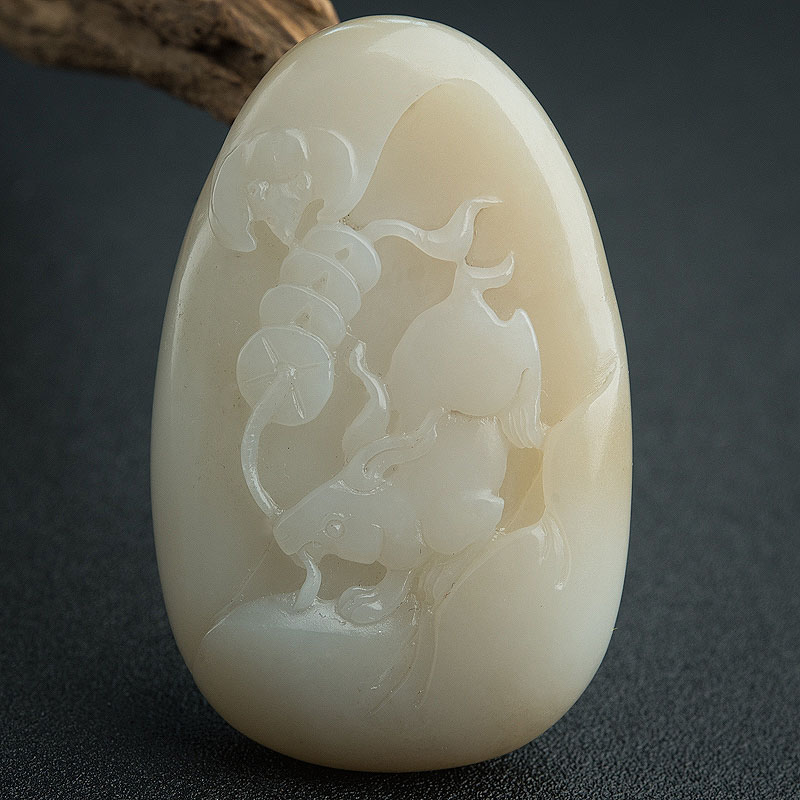 俄罗斯和田玉灵兔献瑞吊坠 - 红掌柜