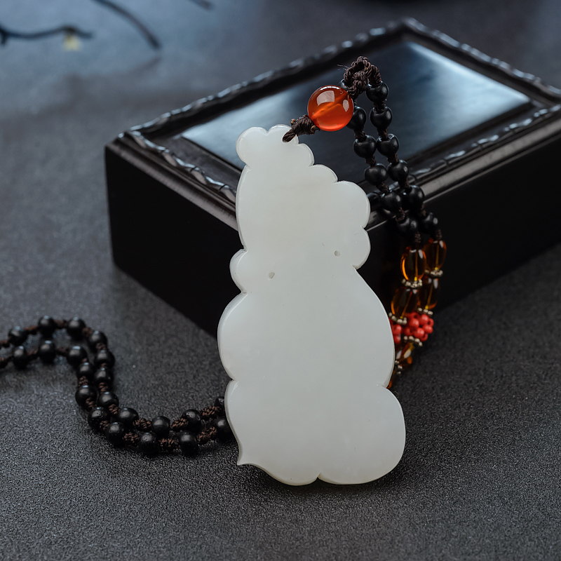 俄料天然白玉如意吊坠-红掌柜
