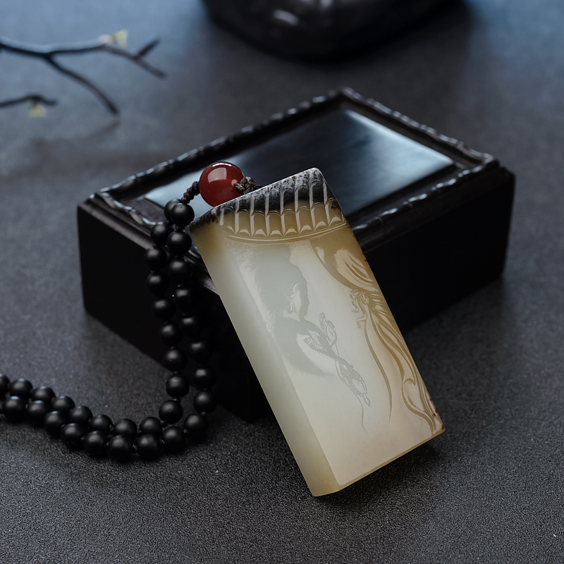 俄料俏色和田玉大日如来吊坠-红掌柜