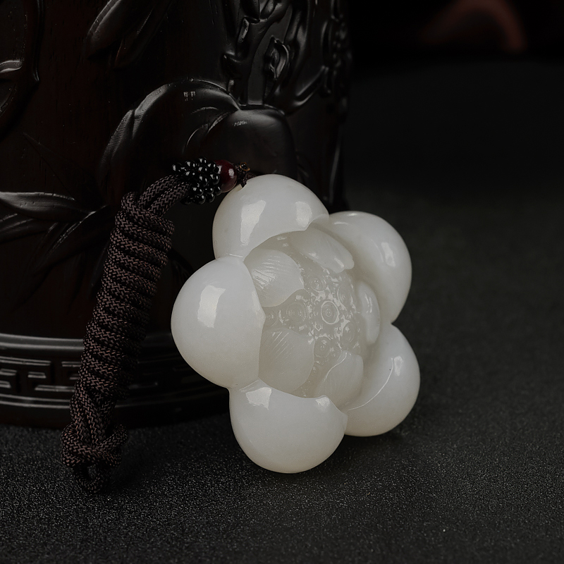 俄料白玉山料莲花吊坠-红掌柜