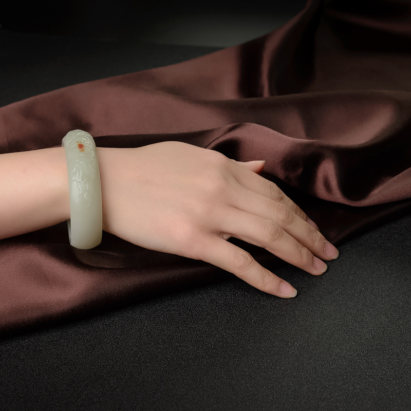 俄料青白玉贵妃镯-红掌柜