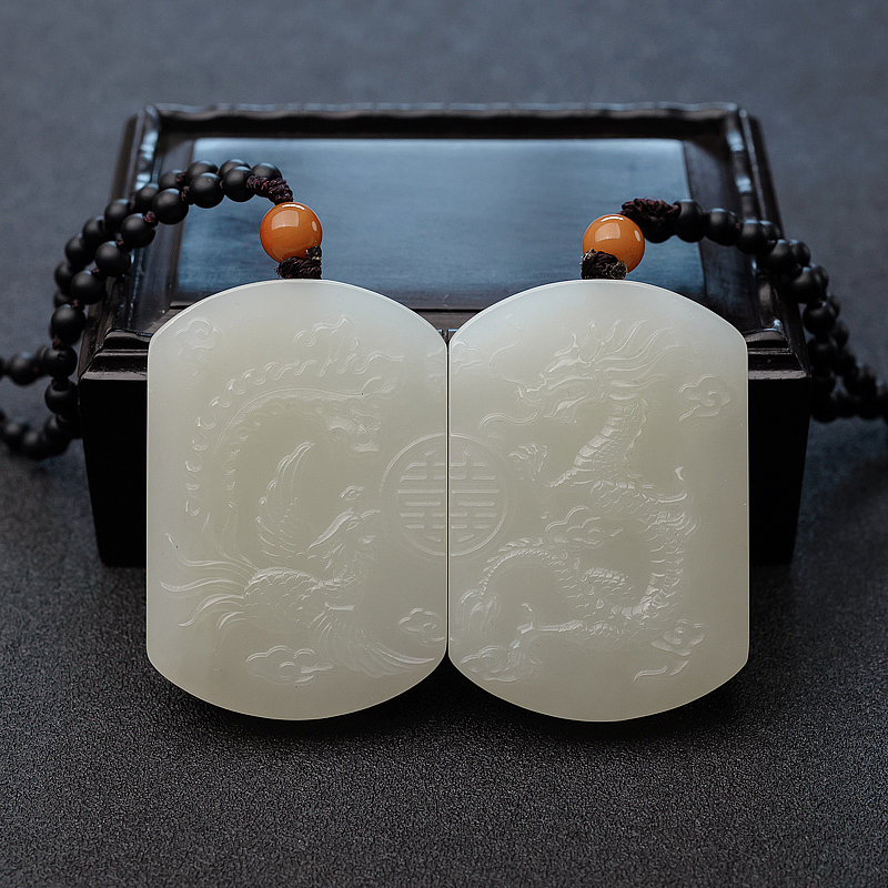 俄料山料青白玉龙凤呈祥吊坠-红掌柜