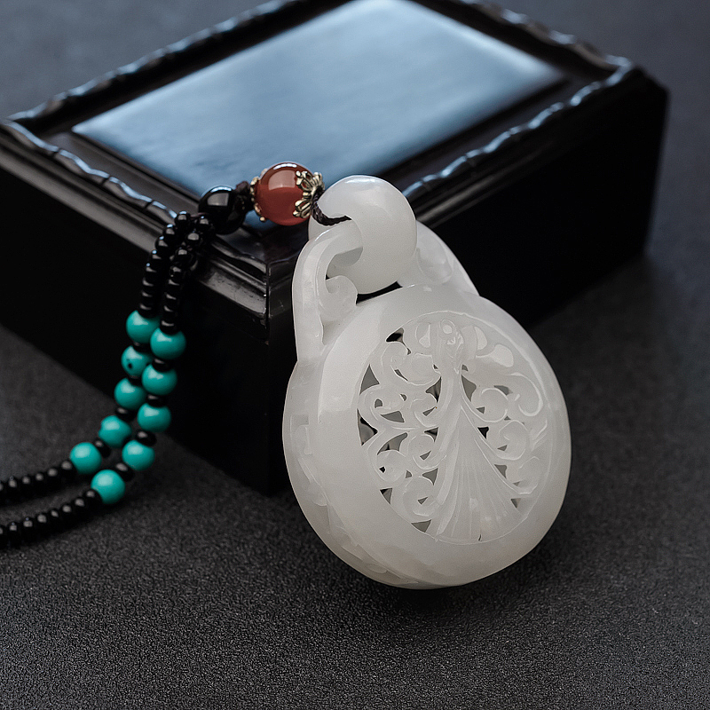 俄料镂雕富贵如意吊坠-红掌柜