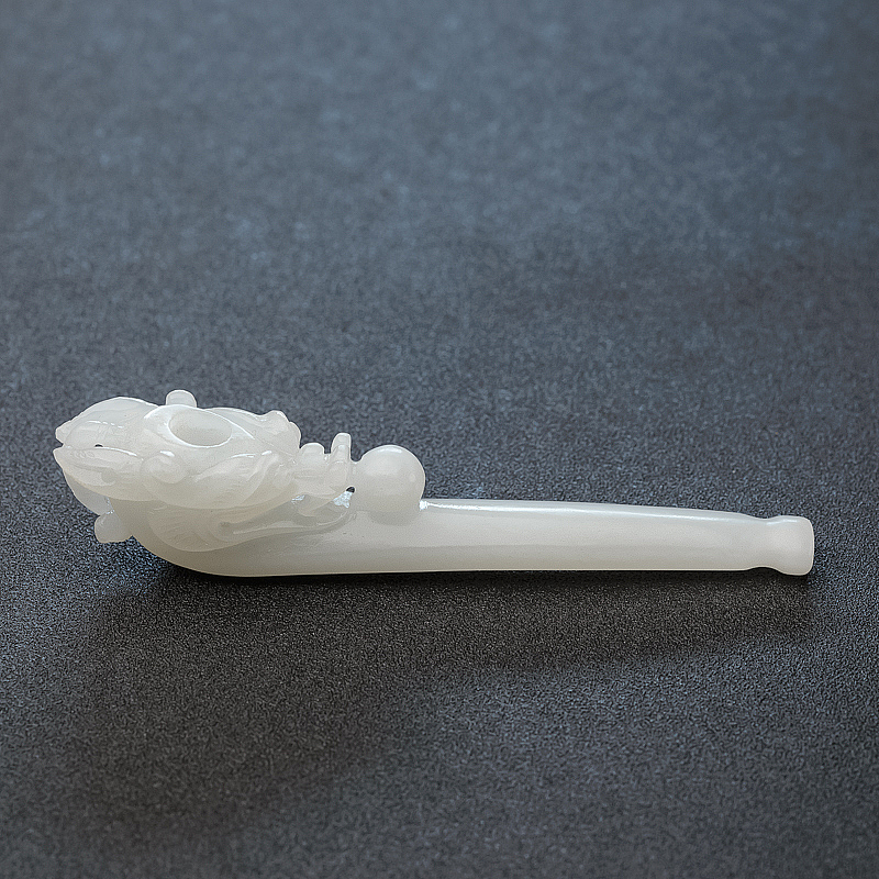 白玉龙头烟嘴-红掌柜