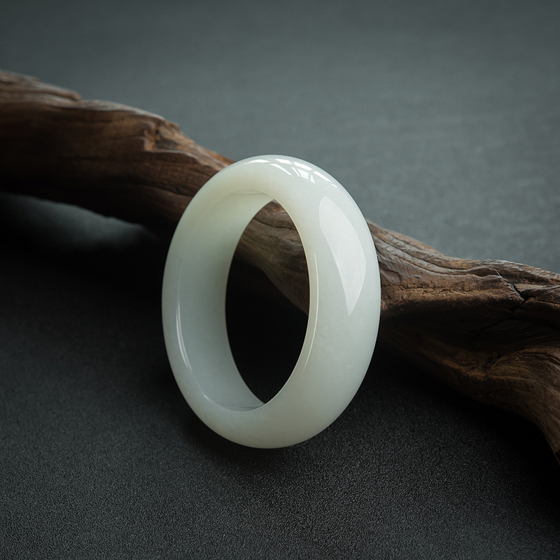 俄料天然山料和田玉扁镯-红掌柜