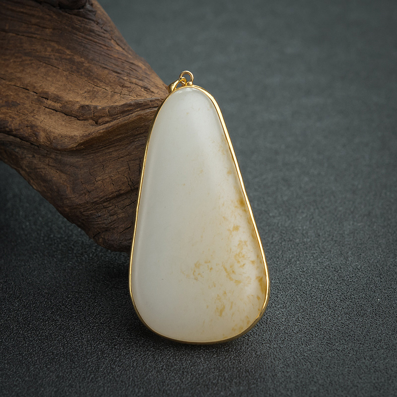 14K金镶俄料和田白玉随形吊坠-红掌柜