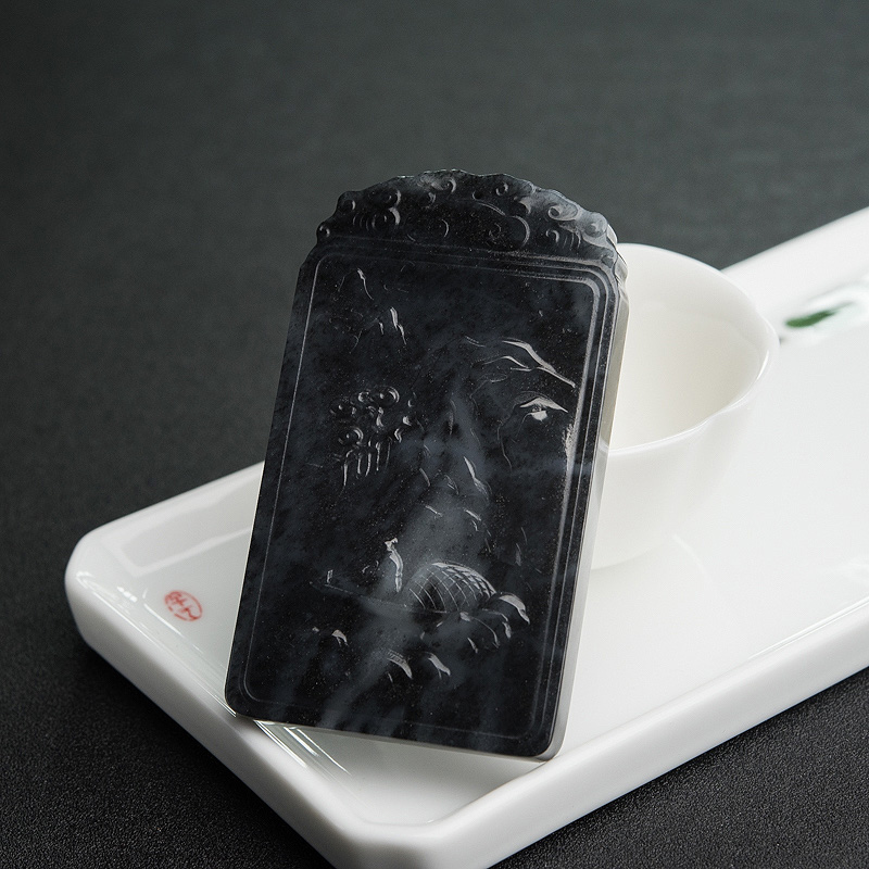 山料和田青花玉山水意境牌吊坠-红掌柜