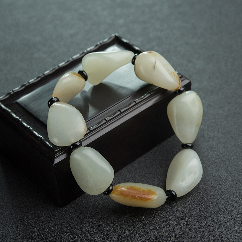 籽料和田玉随形单圈手串-红掌柜