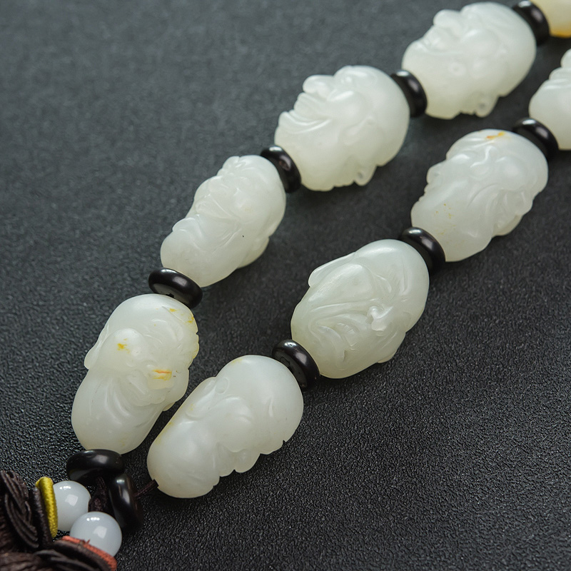 和田白玉罗汉头手持-红掌柜