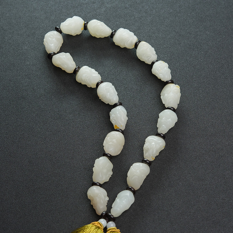 天然籽料和田白玉罗汉头手持-红掌柜