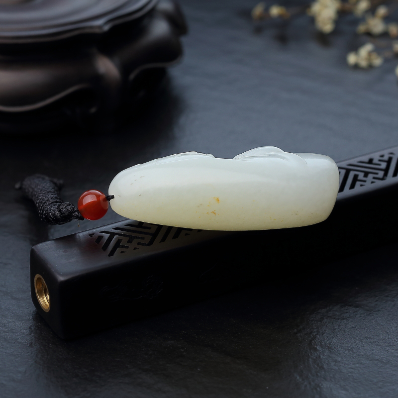 天然山料和田白玉吊坠-红掌柜
