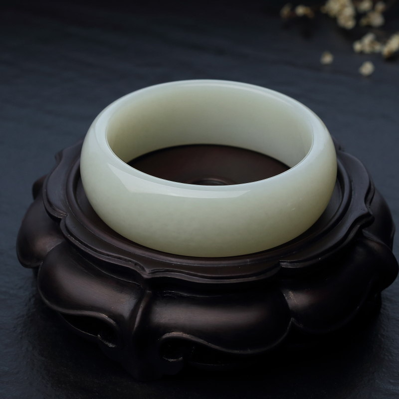 俄料天然山料和田玉扁镯-红掌柜