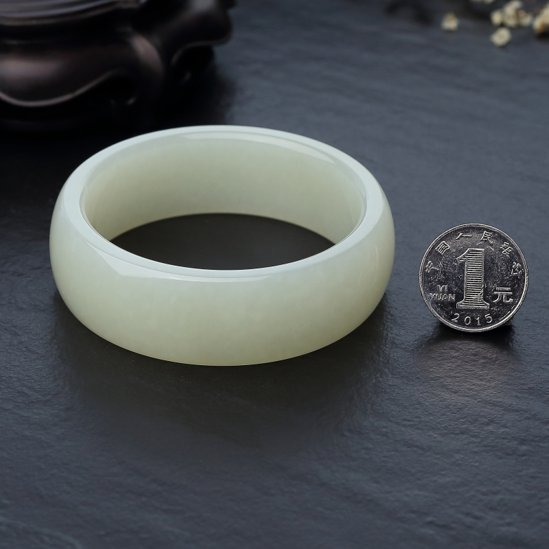 天然山料和田玉扁镯-红掌柜