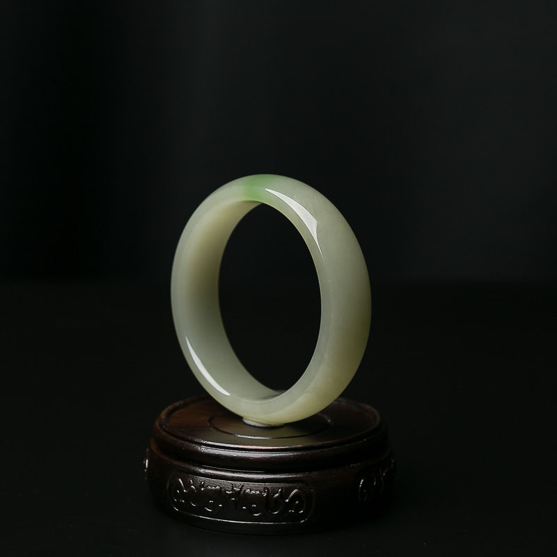 山料和田翠青玉雕花扁镯-红掌柜