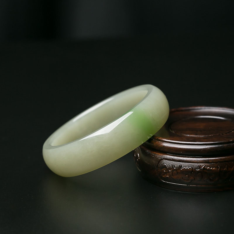 和田翠青玉雕花扁镯-红掌柜