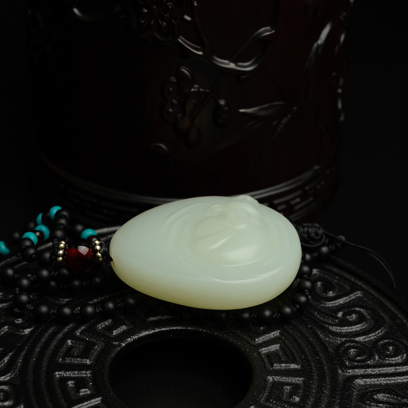 天然和田玉牛吊坠 - 红掌柜