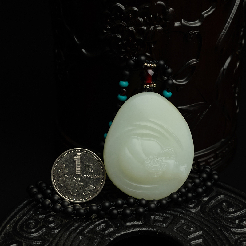 和田玉吊坠 - 红掌柜