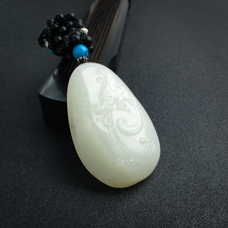 天然山料白玉龙吊坠-红掌柜