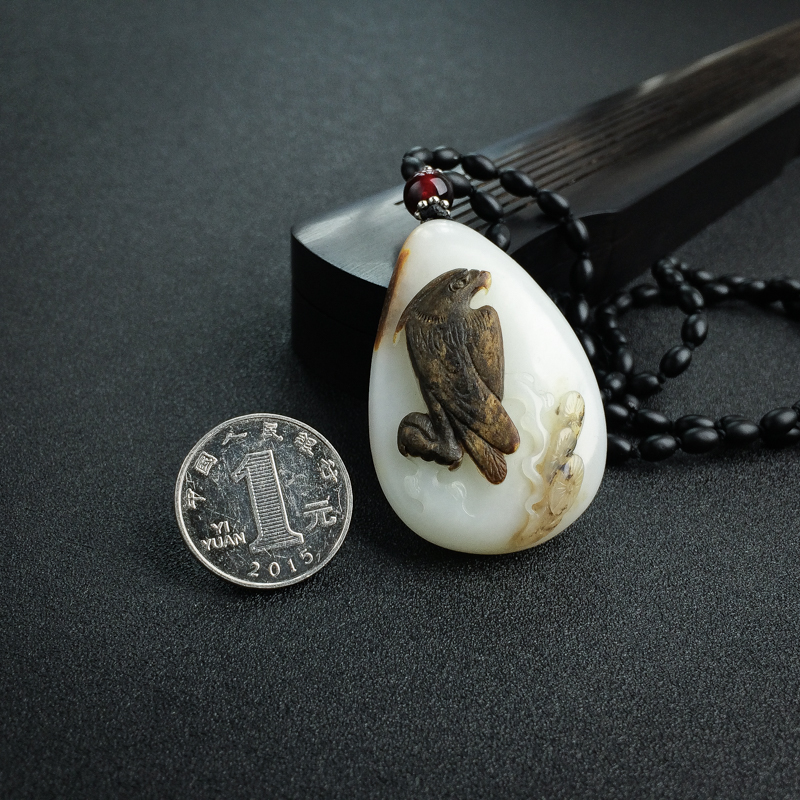 俄料和田玉雄鹰吊坠-红掌柜