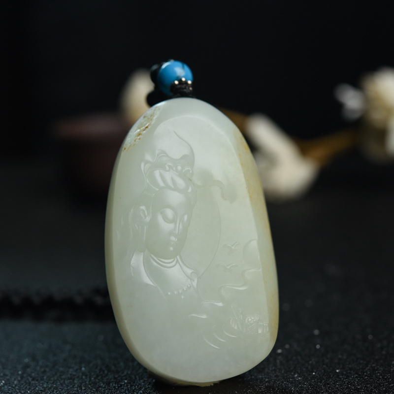 和田玉吊坠-红掌柜