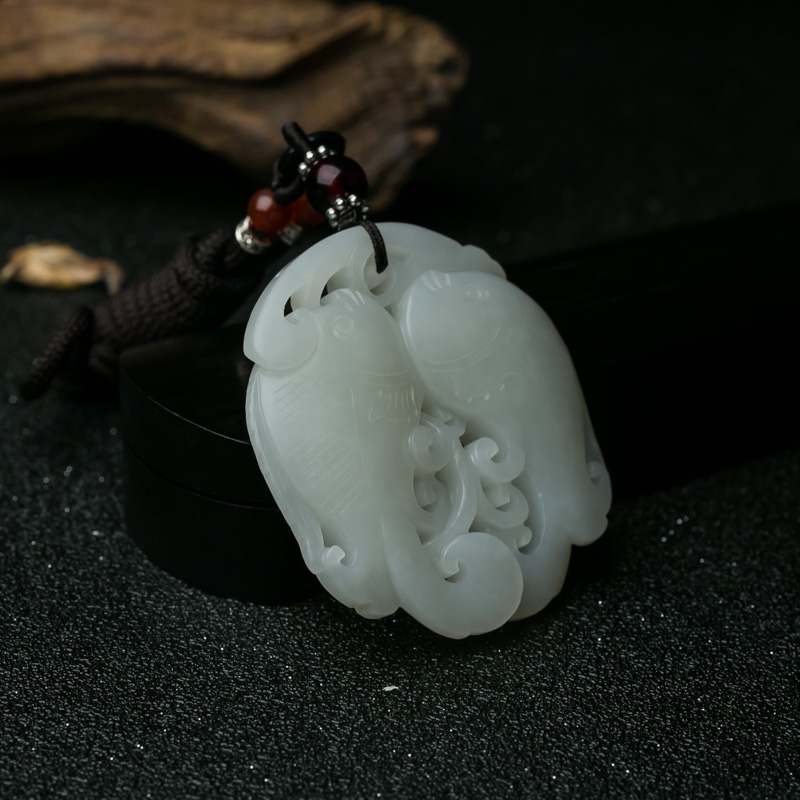 山料和田玉镂雕双鱼吊坠-红掌柜