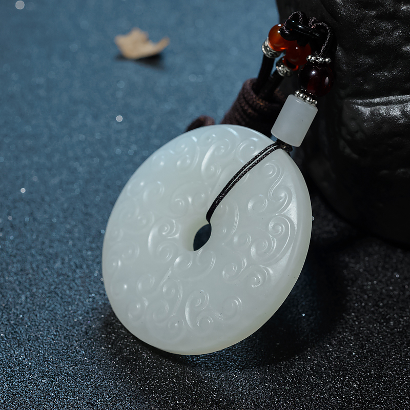 和田白玉雕花平安扣吊坠-红掌柜