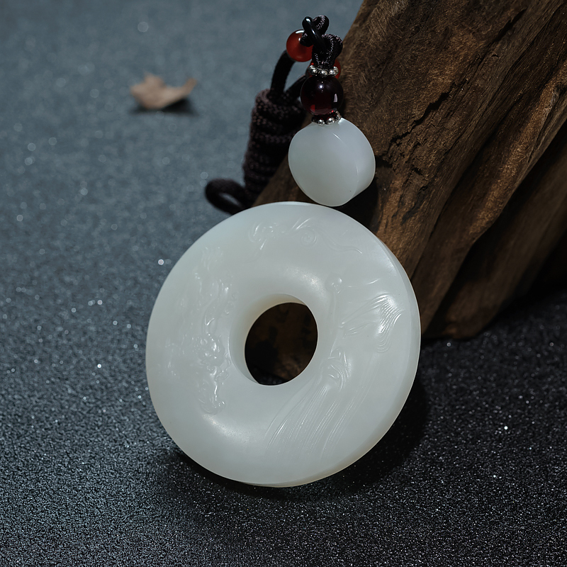 和田白玉关公平安扣吊坠-红掌柜