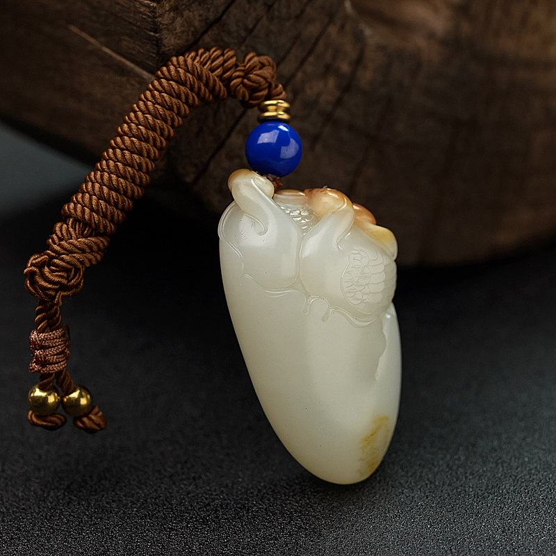 新疆和田玉籽料天鹅吊坠 - 红掌柜