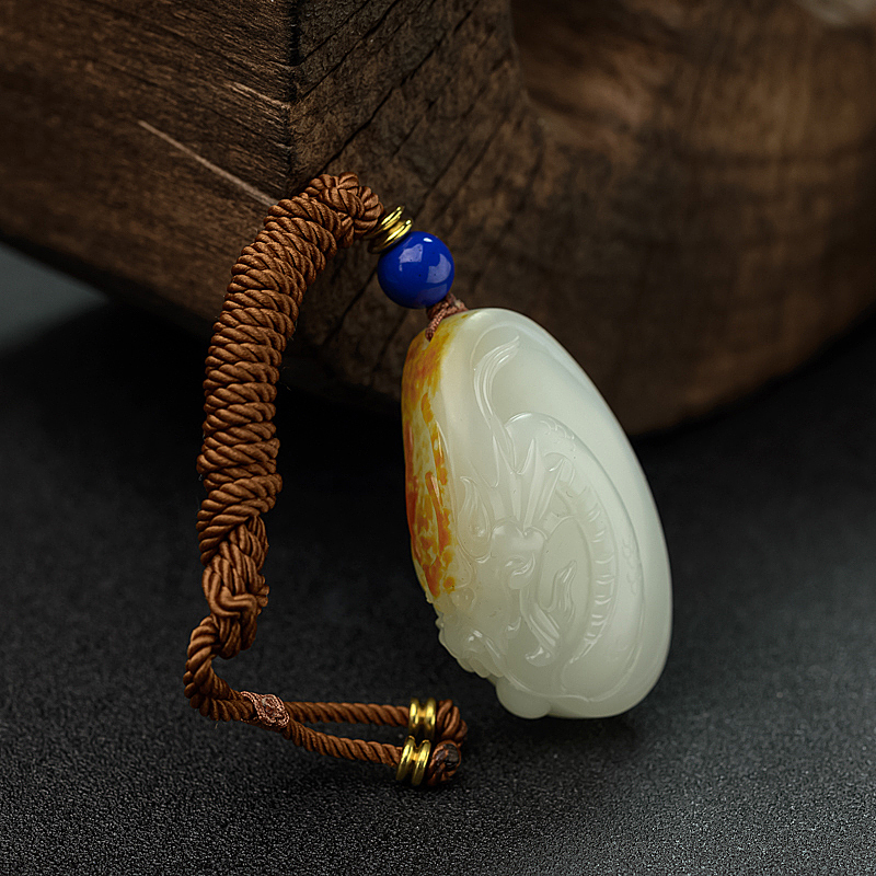 新疆和田白玉籽料龙吊坠 - 红掌柜