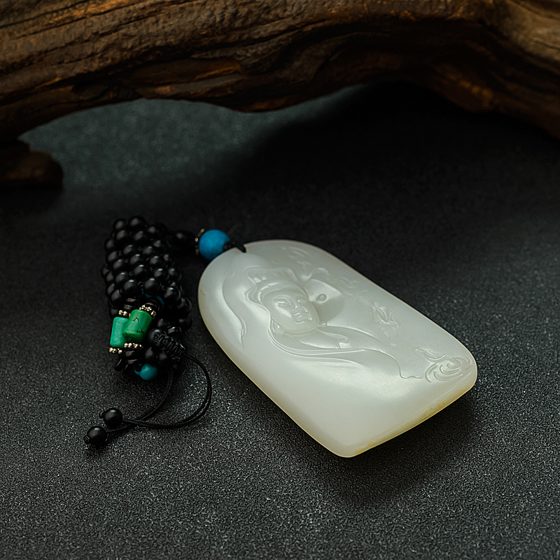 新疆天然籽料和田白玉吊坠-红掌柜