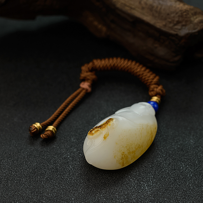 新疆籽料和田玉猴子吊坠 - 红掌柜