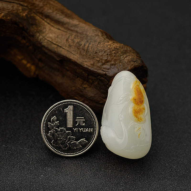 天然籽料和田玉仙鹤吊坠 - 红掌柜