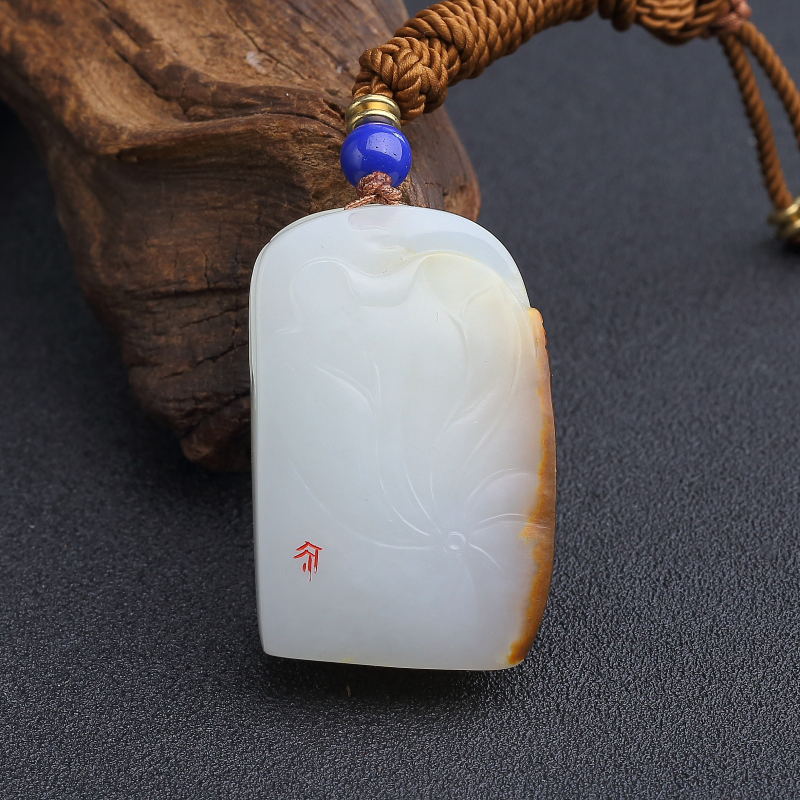 新疆天然和田玉一品清廉吊坠-红掌柜