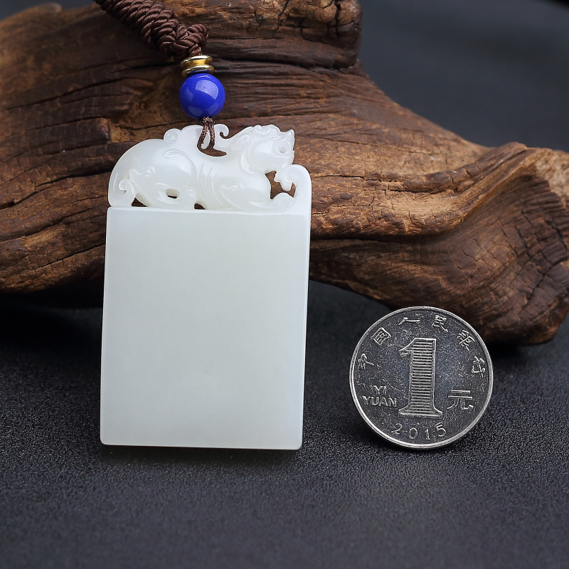 籽料和田玉貔貅吊坠-红掌柜