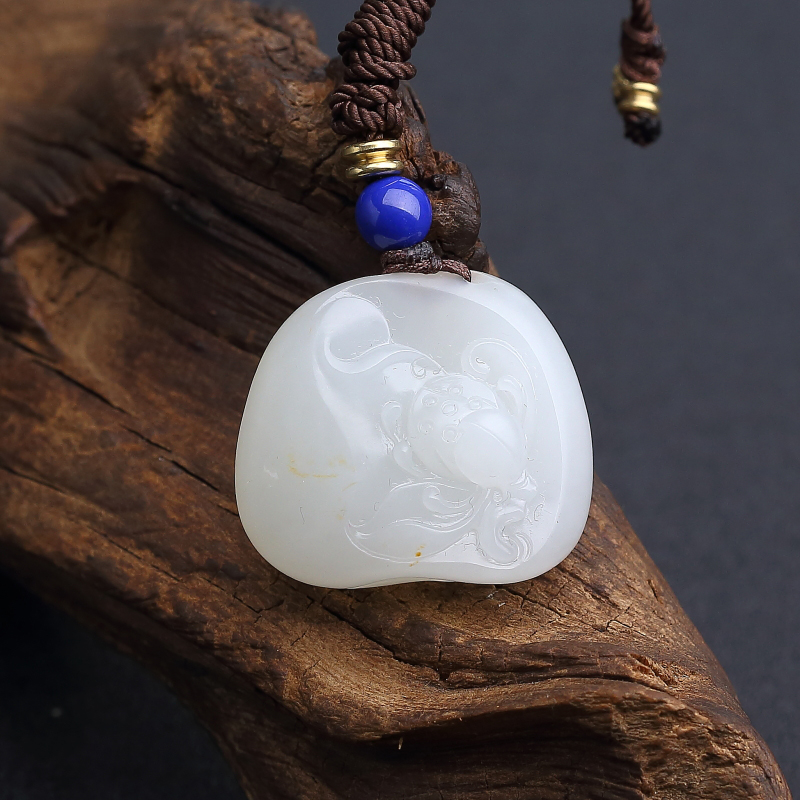 新疆和田白玉一品清廉吊坠-红掌柜