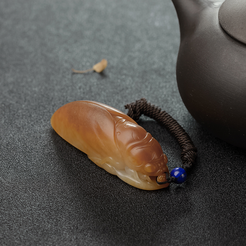 新疆和田玉籽料一鸣惊人吊坠-红掌柜