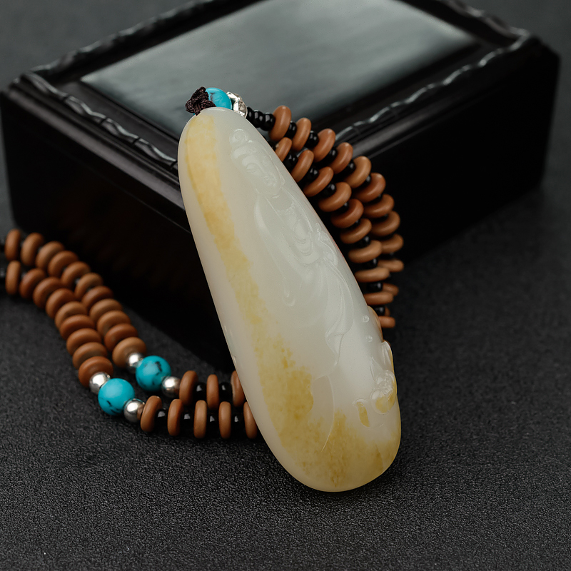 新疆和田玉籽料观音吊坠-红掌柜