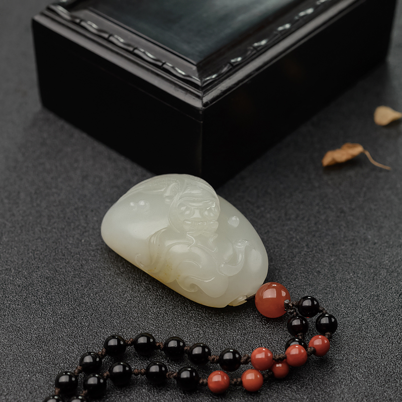 籽料和田玉吊坠-红掌柜