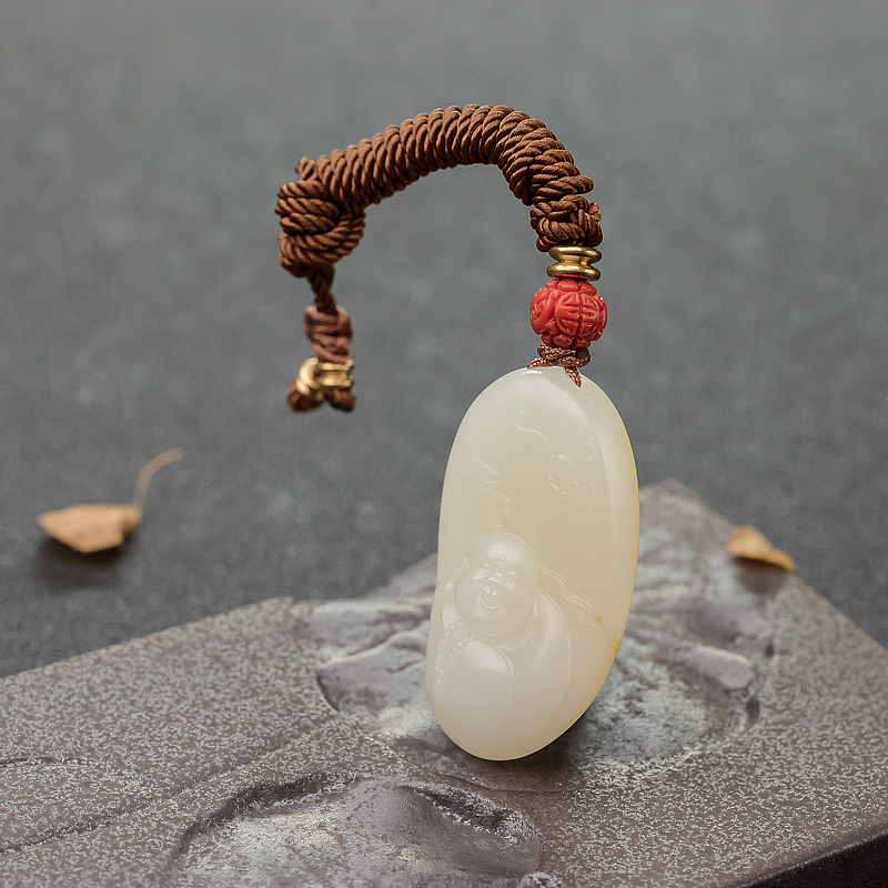 籽料和田玉福在眼前吊坠-红掌柜