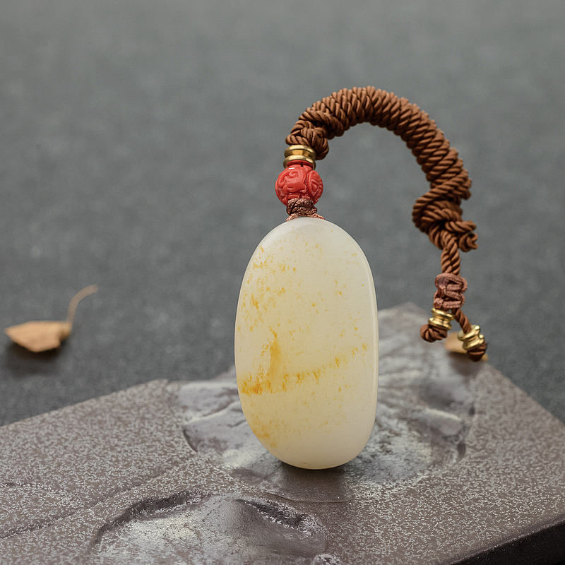 和田玉福在眼前吊坠-红掌柜