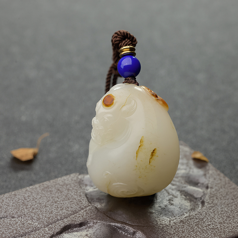 籽料和田玉貔貅吊坠-红掌柜