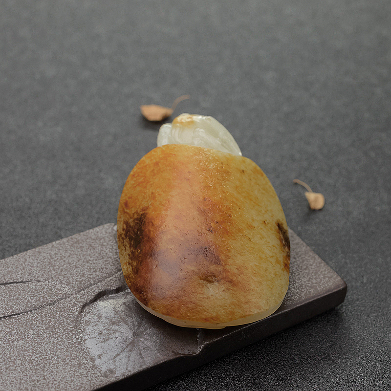 籽料和田玉吊坠-红掌柜