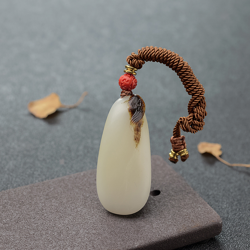 新疆籽料和田玉吊坠-红掌柜