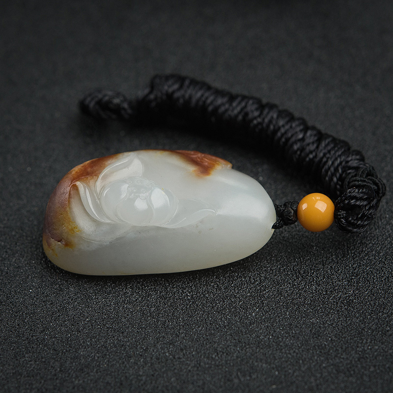 和田玉蝶恋花吊坠-红掌柜