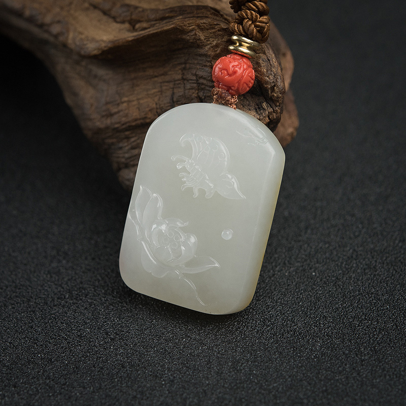 新疆籽料和田玉蝶恋花吊坠-红掌柜