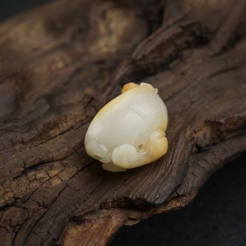 俏色和田玉连生贵子吊坠-红掌柜